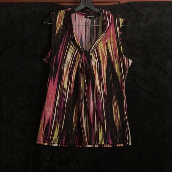 Relativity Tank top - Picture 6 of 7